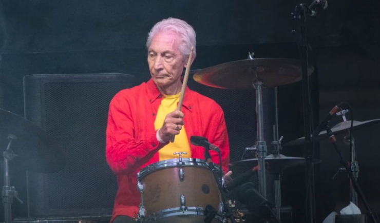 Drummer Rolling Stone, Charlie Watts Meninggal Dunia