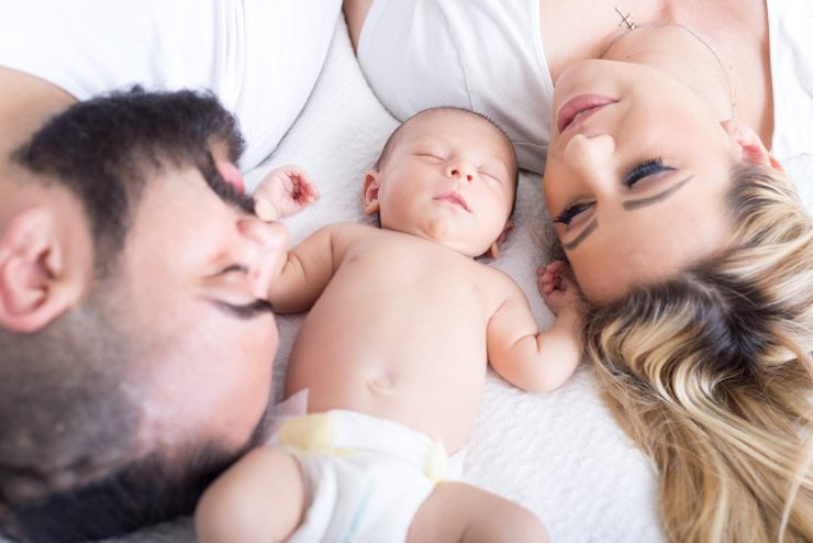 Arti Mimpi Melahirkan Bayi Laki-Laki, Akan Ada Rezeki Datang