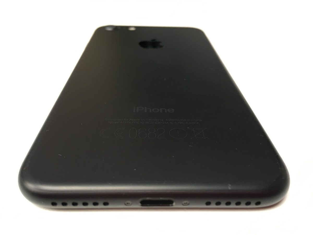Cara Bersihkan Speaker iPhone Saat Suaranya Mendadak Lemah