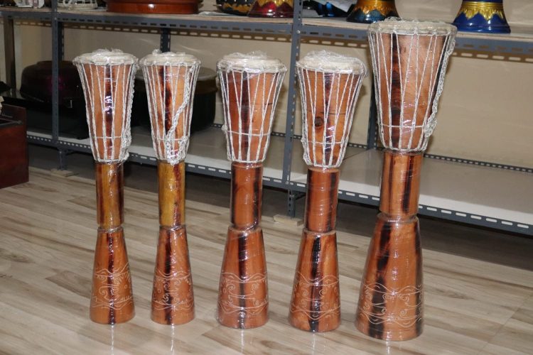 Cara Bermain Alat Musik Tifa
