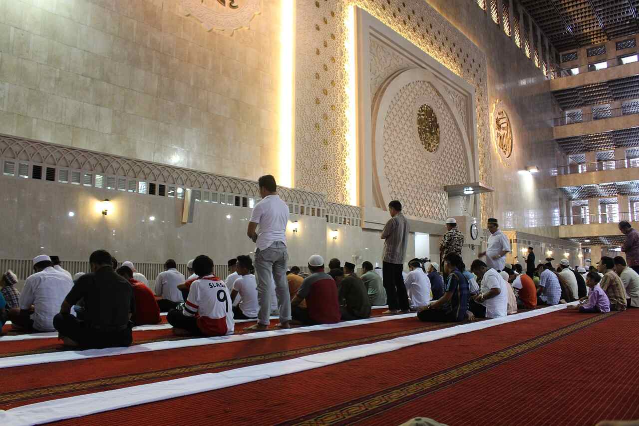 Sholat Tarawih: Ibadah Di Malam Ramadan yang Penuh Berkah