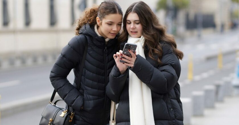 Cara Transfer Pulsa Indosat: Biaya, Keuntungan dan Syarat Sukses