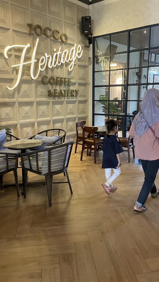 Ruangan Dalam Zocco Heritage Ruangan dalam Zocco Heritage yang dilengkapi pendingin ruangan