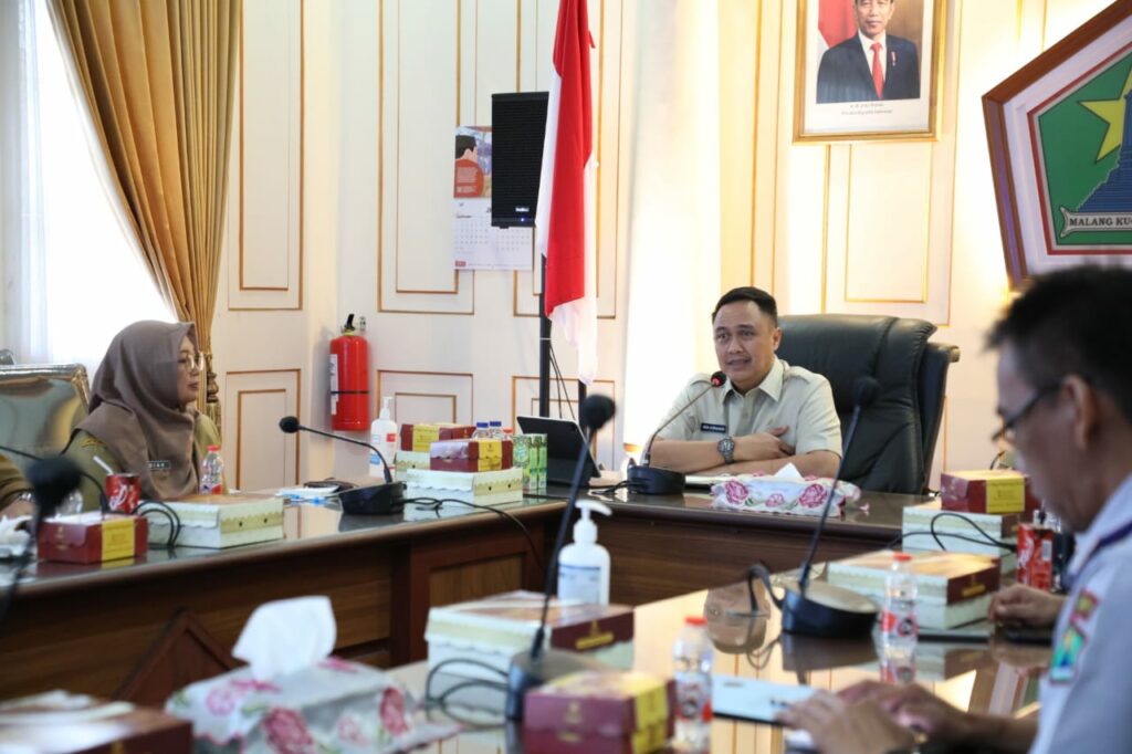 Pj. Walikota Malang Segerakan Tahapan Penataan Parkir Kayutangan