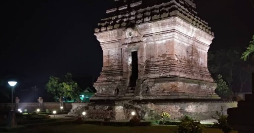Bhre Wengker Sang Pemilik Tahta Istana Timur Majapahit
