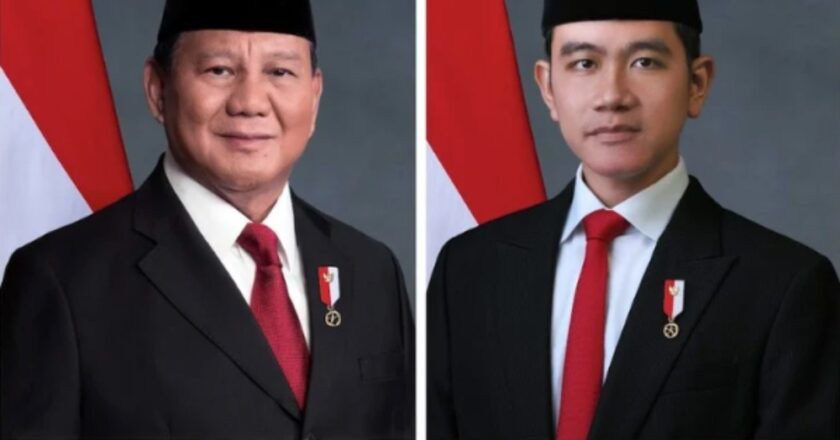 Foto Resmi Kenegaraan Prabowo Subianto dan Gibran Rakabuming Raka Sebagai Presiden dan Wakil Presiden Republik Indonesia