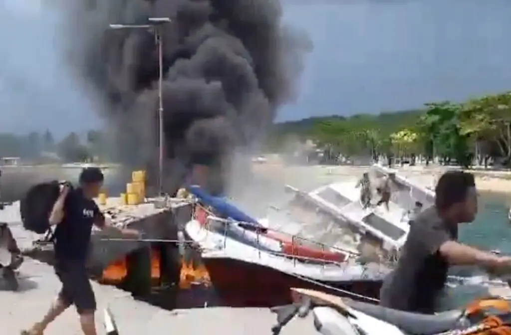 Video Detik-Detik Meledaknya Speedboat Rombongan Cagub Maluku Utara, Benny Laos