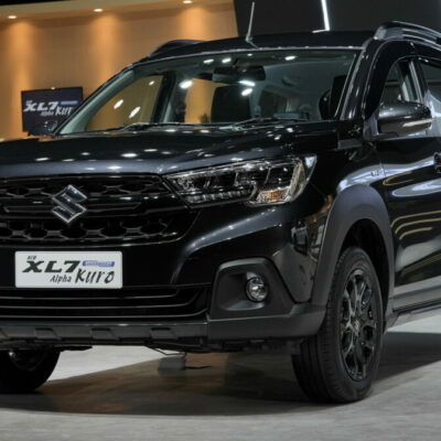 Resmi Meluncur! Suzuki New XL7 Hybrid Alpha Kuro 2025, SUV Elegan dengan Sentuhan Hitam Eksklusif
