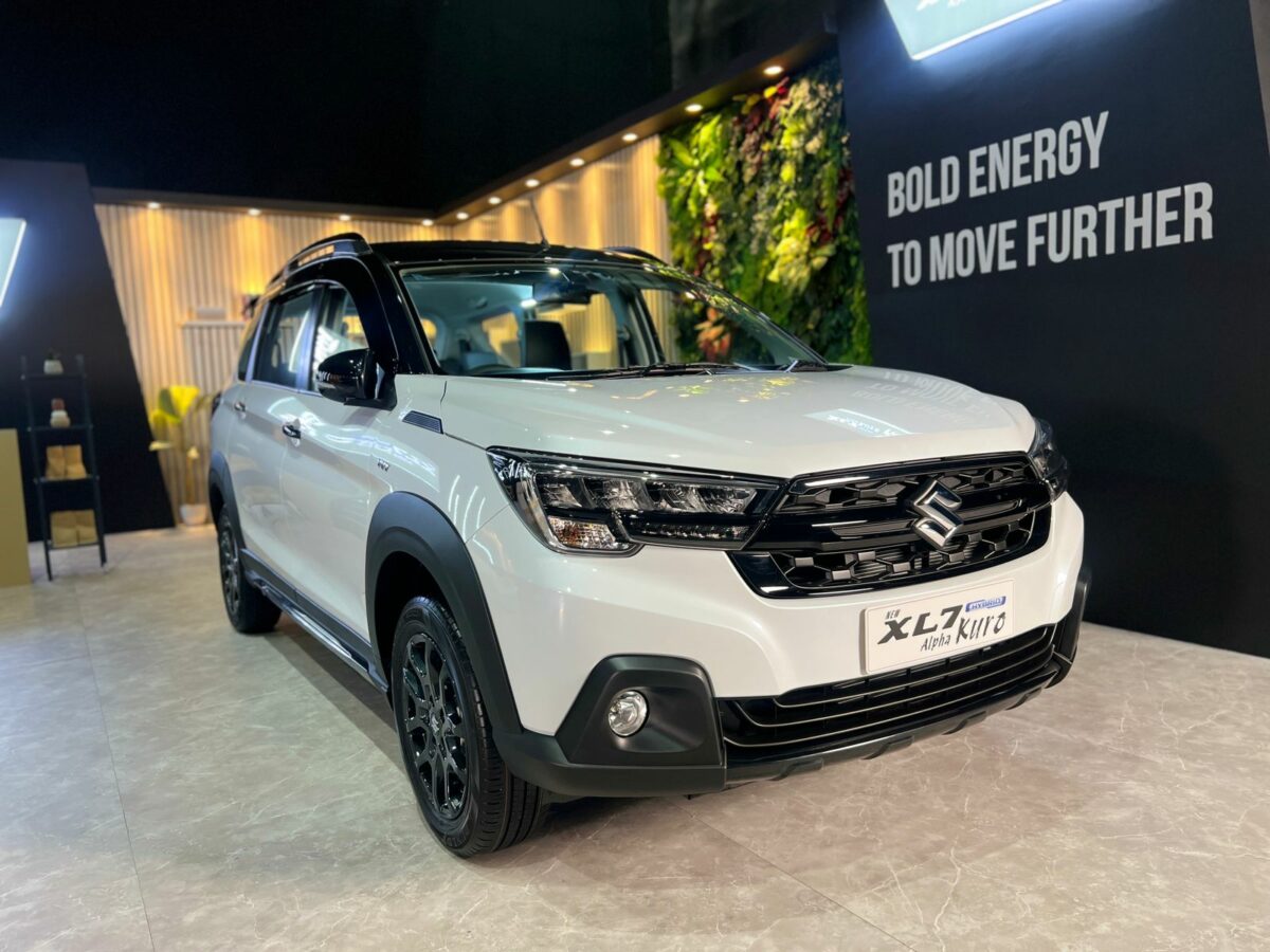Suzuki New XL7 Hybrid Alpha Kuro 2025